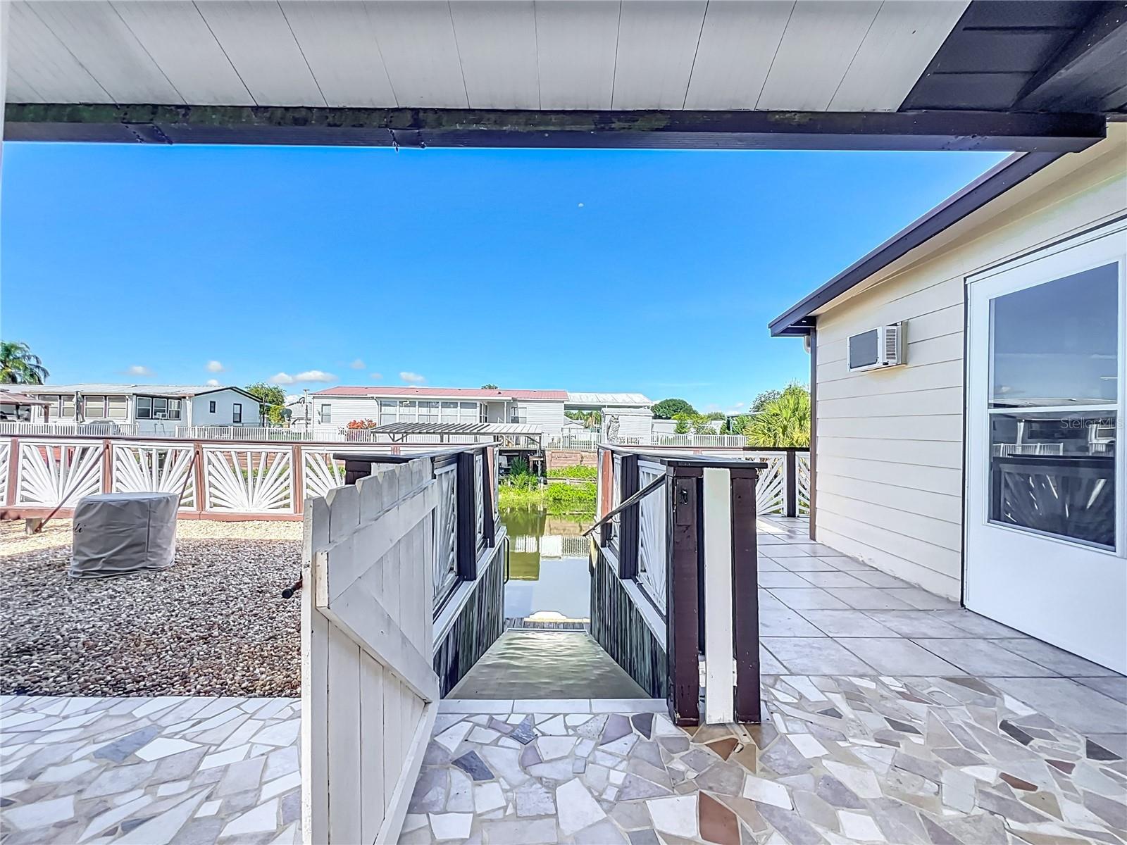 LAKE MARIAN SHORES - Residential