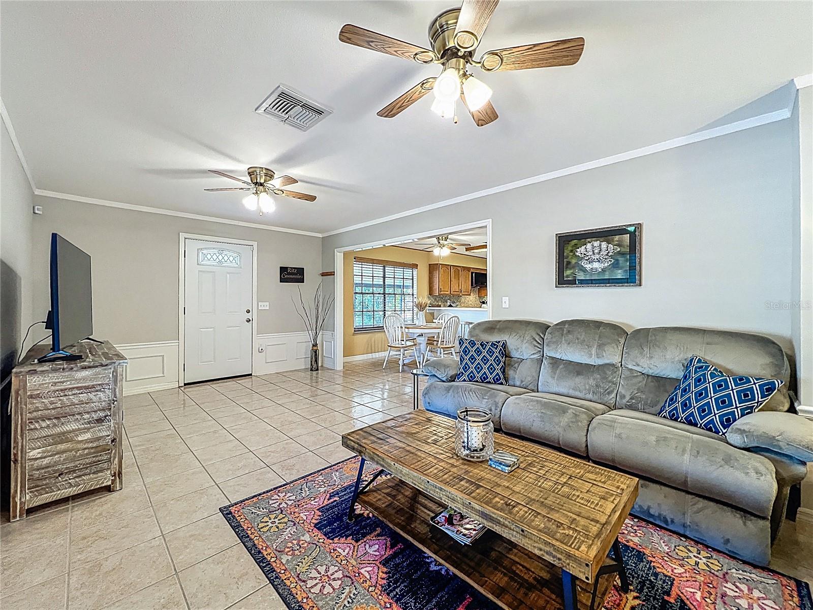 LAKE MARIAN SHORES - Residential