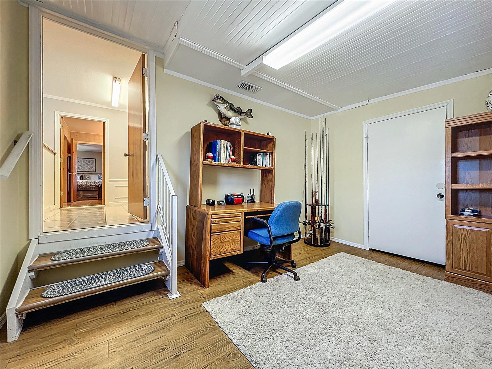 LAKE MARIAN SHORES - Residential