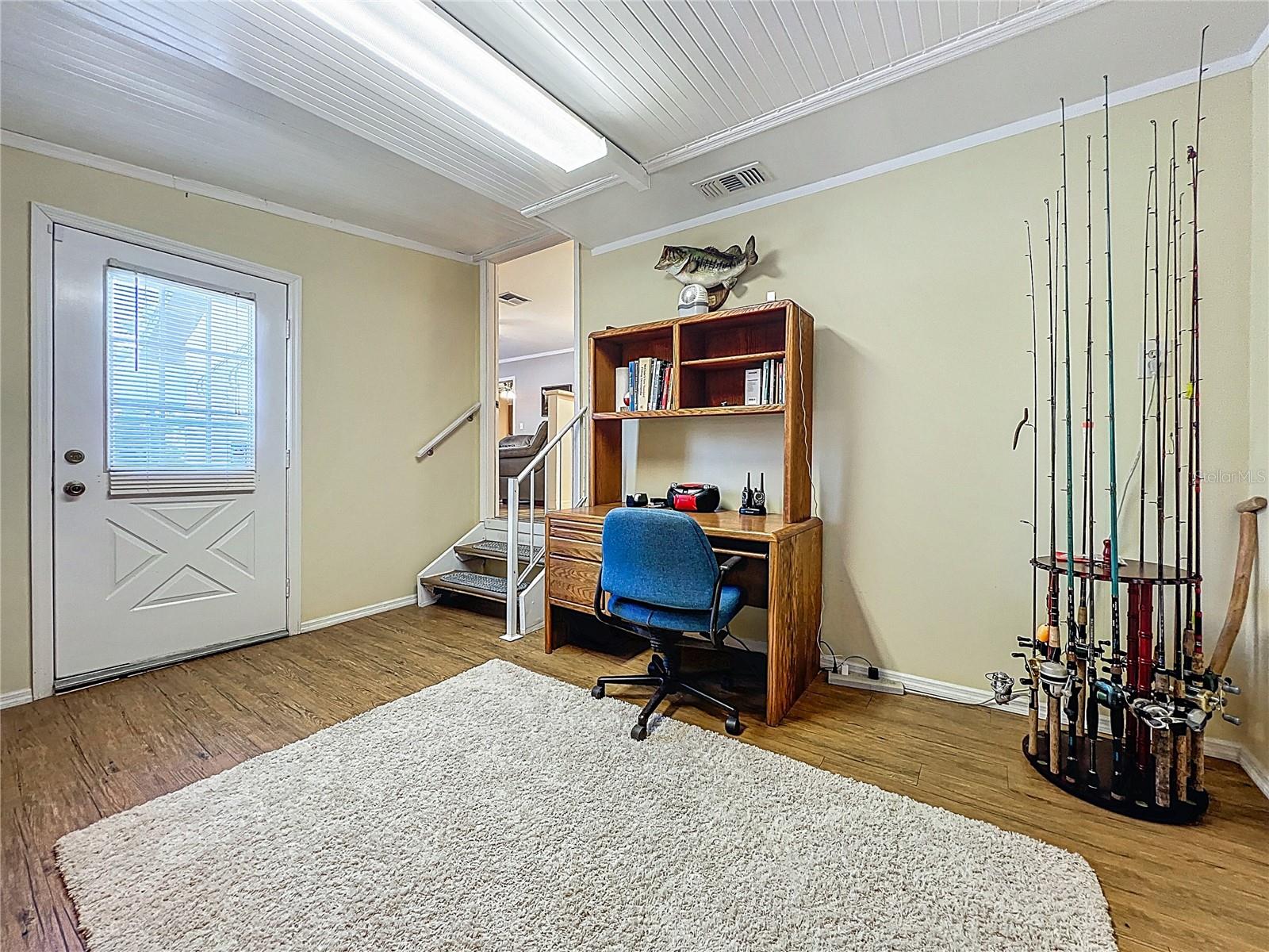 LAKE MARIAN SHORES - Residential