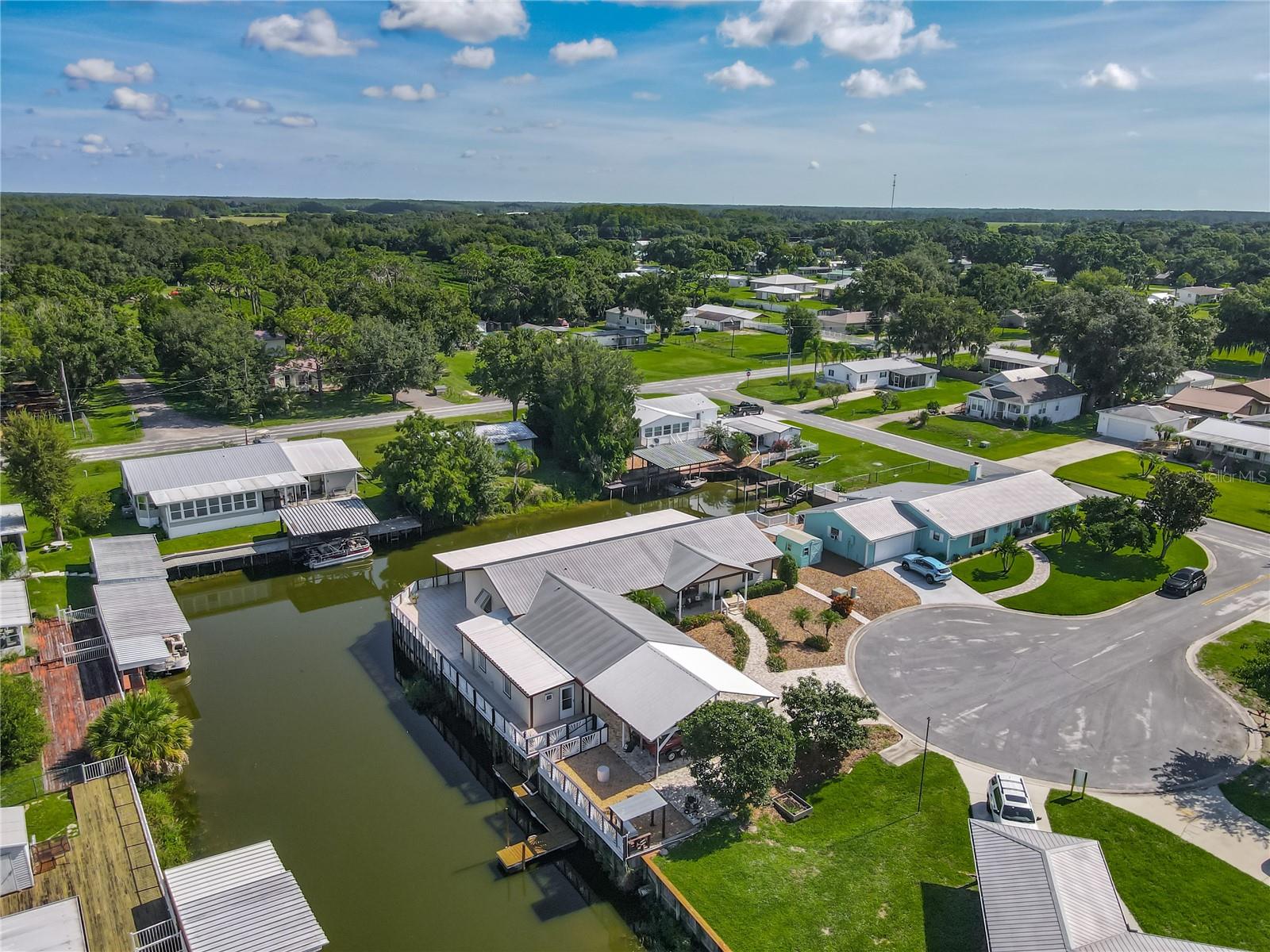 LAKE MARIAN SHORES - Residential