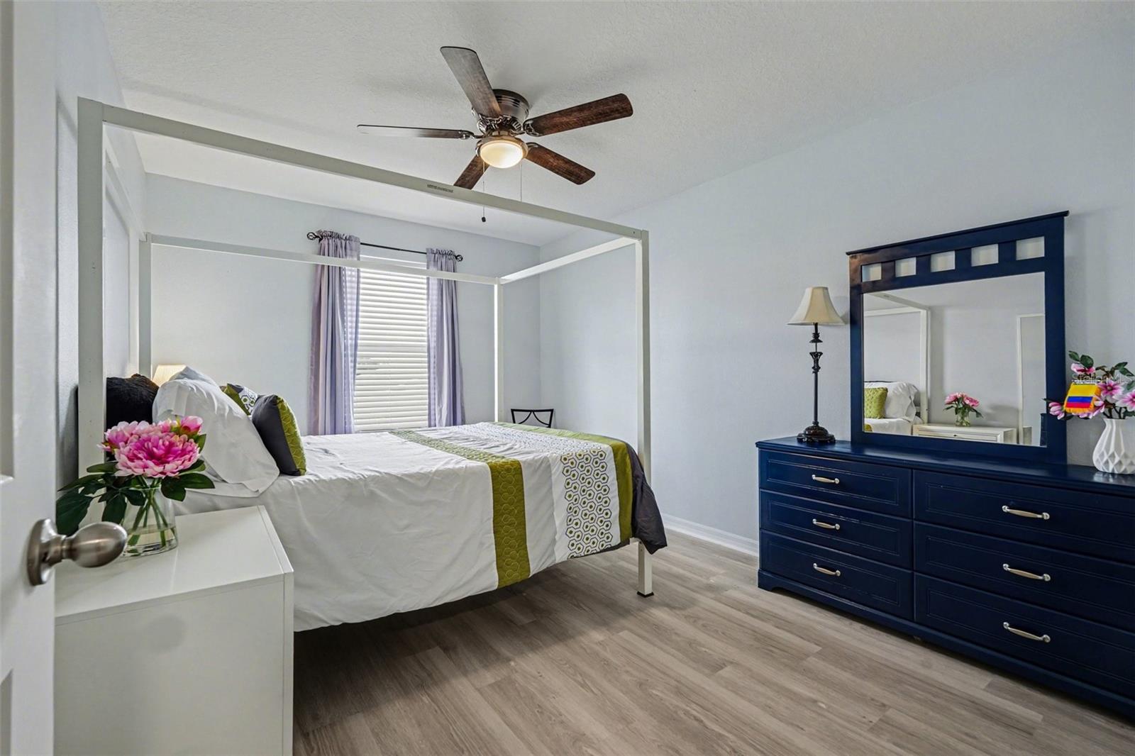 MIRABELLA - Residential