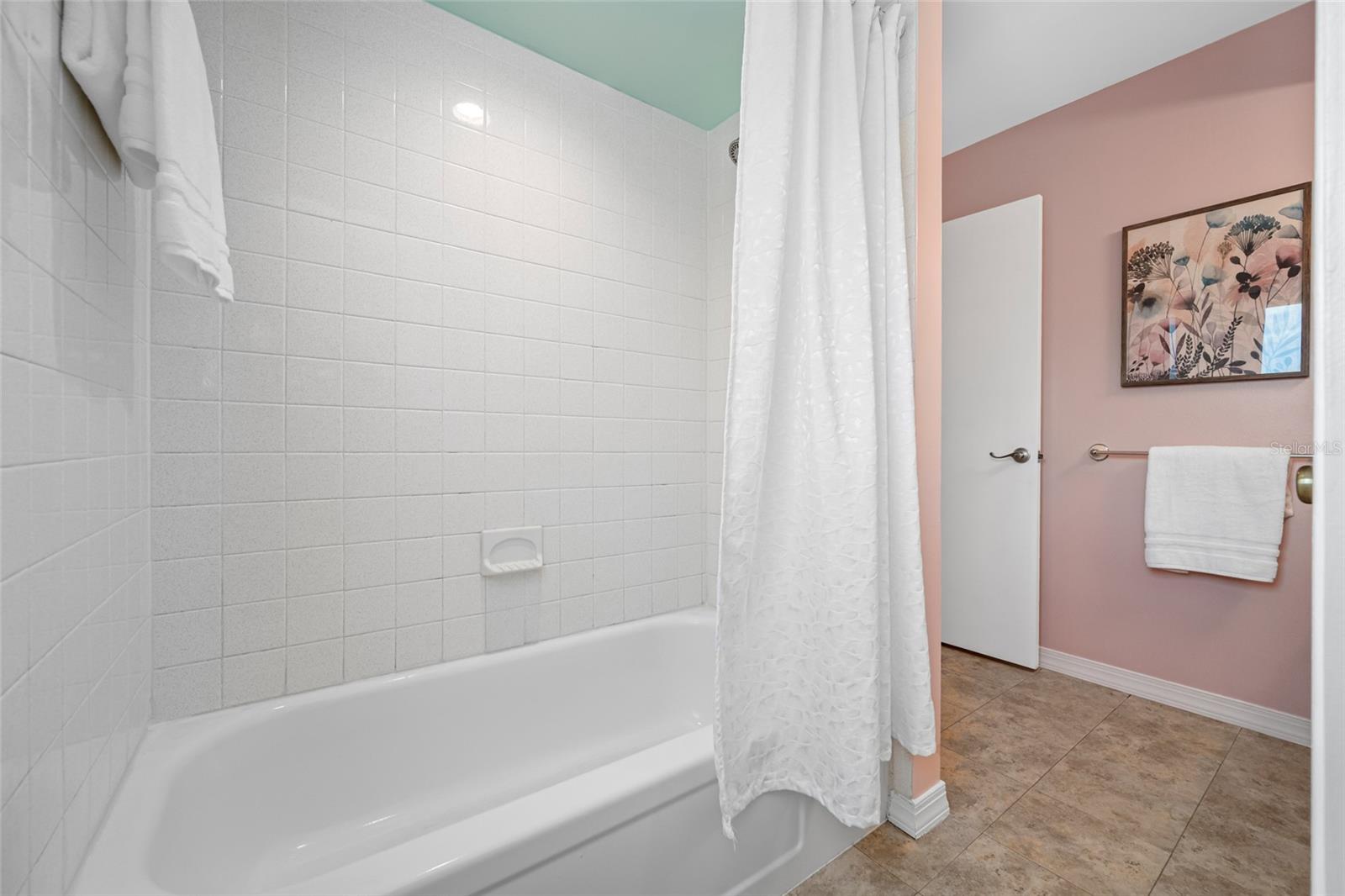 SUN-LIT SHORES - Residential