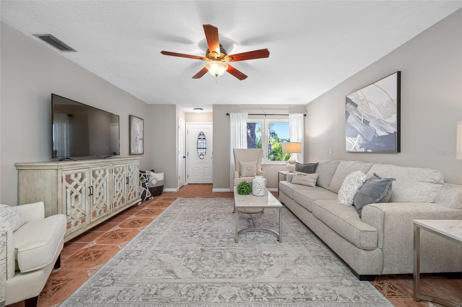 SUN-LIT SHORES - Residential