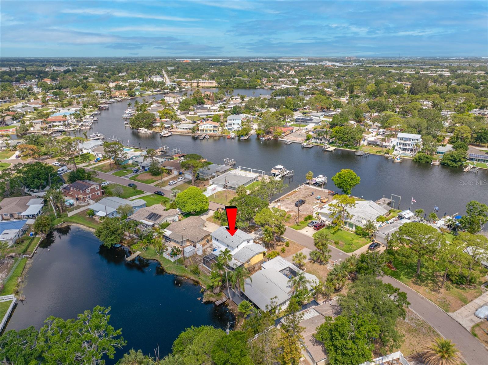 SUN-LIT SHORES - Residential