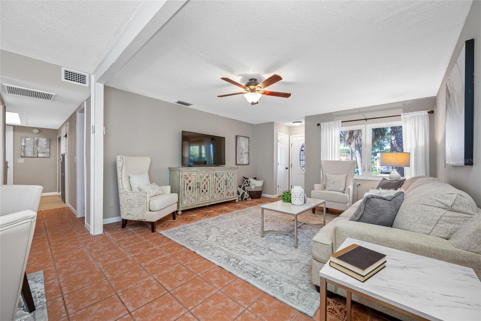 SUN-LIT SHORES - Residential