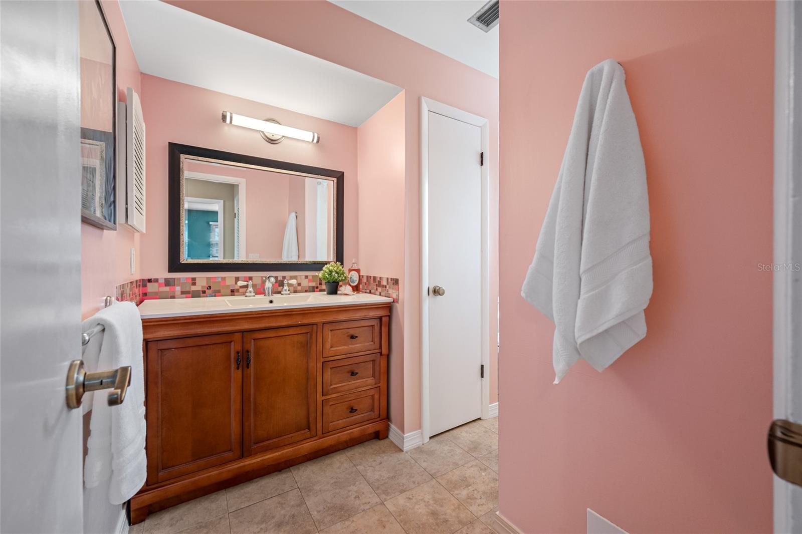 SUN-LIT SHORES - Residential