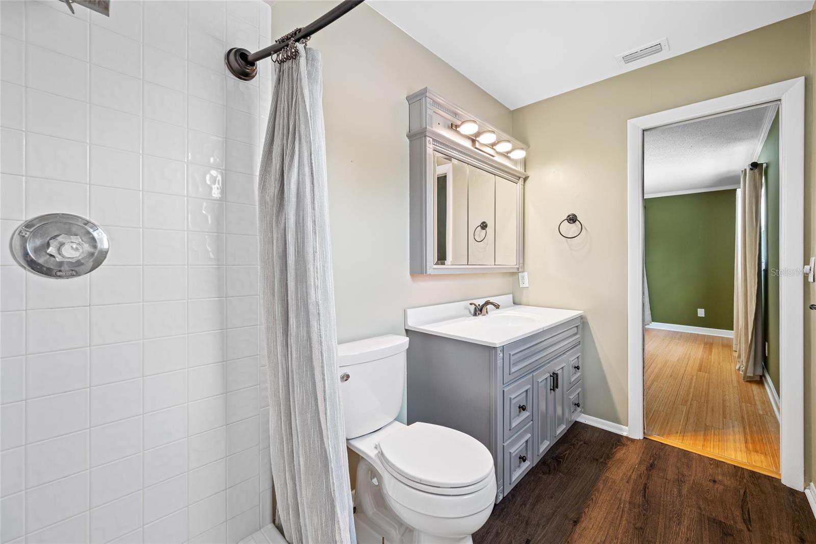 SUN-LIT SHORES - Residential