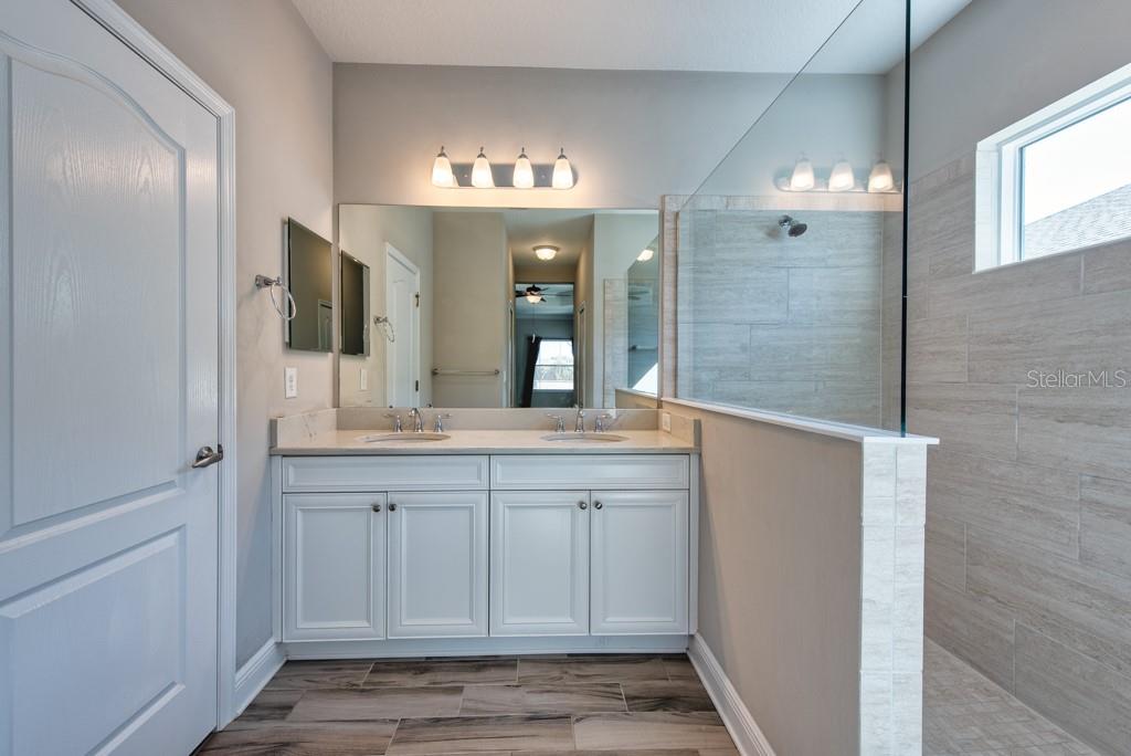 SILVERLEAF PH IV - Residential