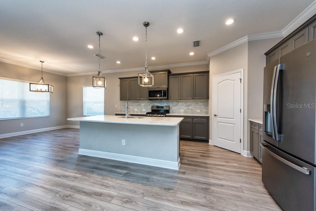 SILVERLEAF PH IV - Residential