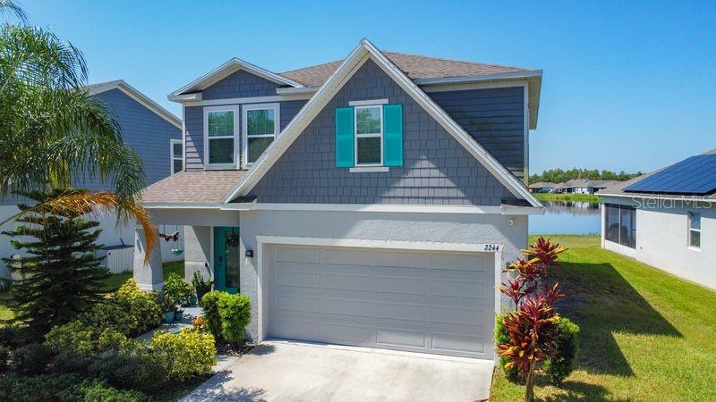 Step into this inviting 4 bedroom 2.5 baths home in Kissimmee built in 20220 with plenty of modern touches. Offering 1,960 sq.ft of comfortable living space. This two story home is designed for everyday living and entertaining. Great lake view.
Inside, you'll enjoy a bright open layout, a chef's kitchen perfect for gatherings, and spacious bedrooms where everyone has room to relax. Conveniently located near shopping, dinning, schools, and major highways, this home combines comfort, convenience and value making it a wonderful choice for your next chapter.
