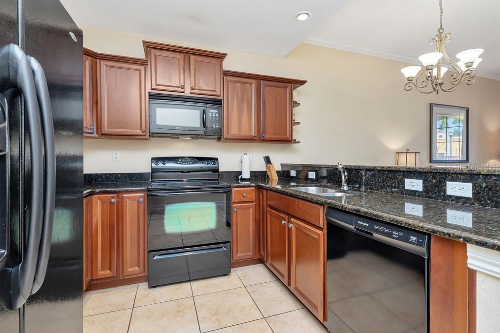 EMERALD GREEN VILLAS A CONDO - Residential Lease