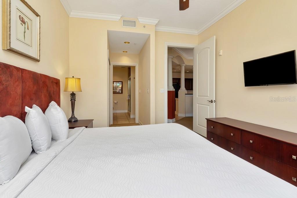 EMERALD GREEN VILLAS A CONDO - Residential Lease