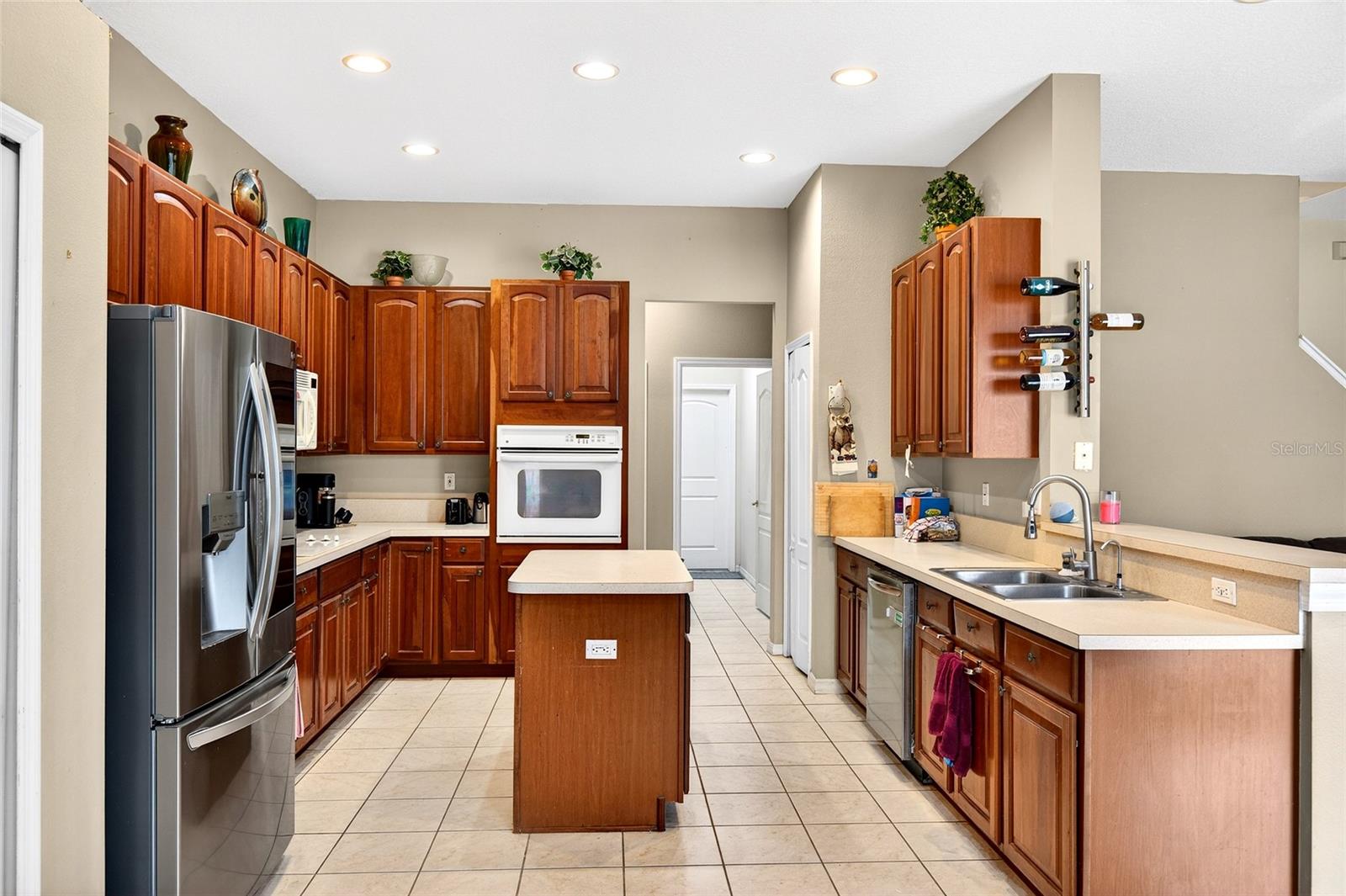 VALENCIA GARDENS PH 03 - Residential