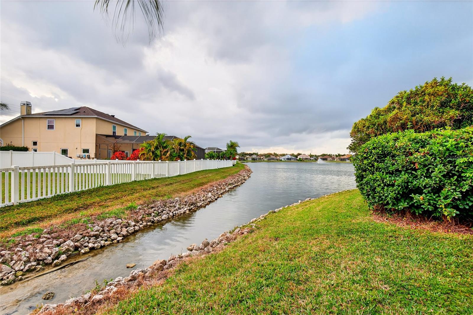 VALENCIA GARDENS PH 03 - Residential