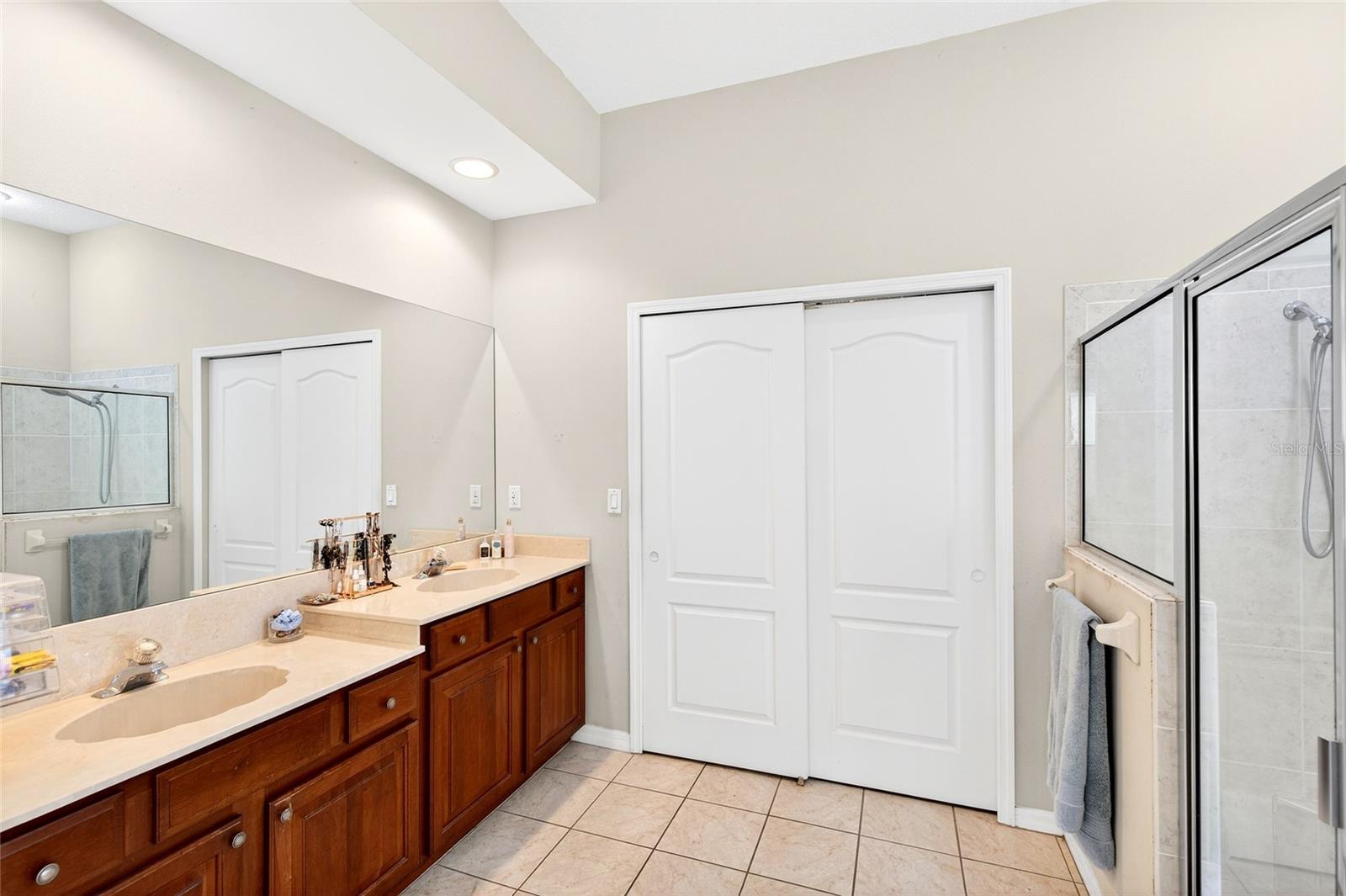 VALENCIA GARDENS PH 03 - Residential