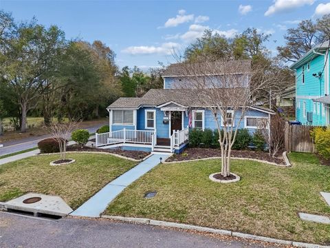 Photo of 231 W Jean Street, Tampa, FL 33604 (MLS # TB8482723)