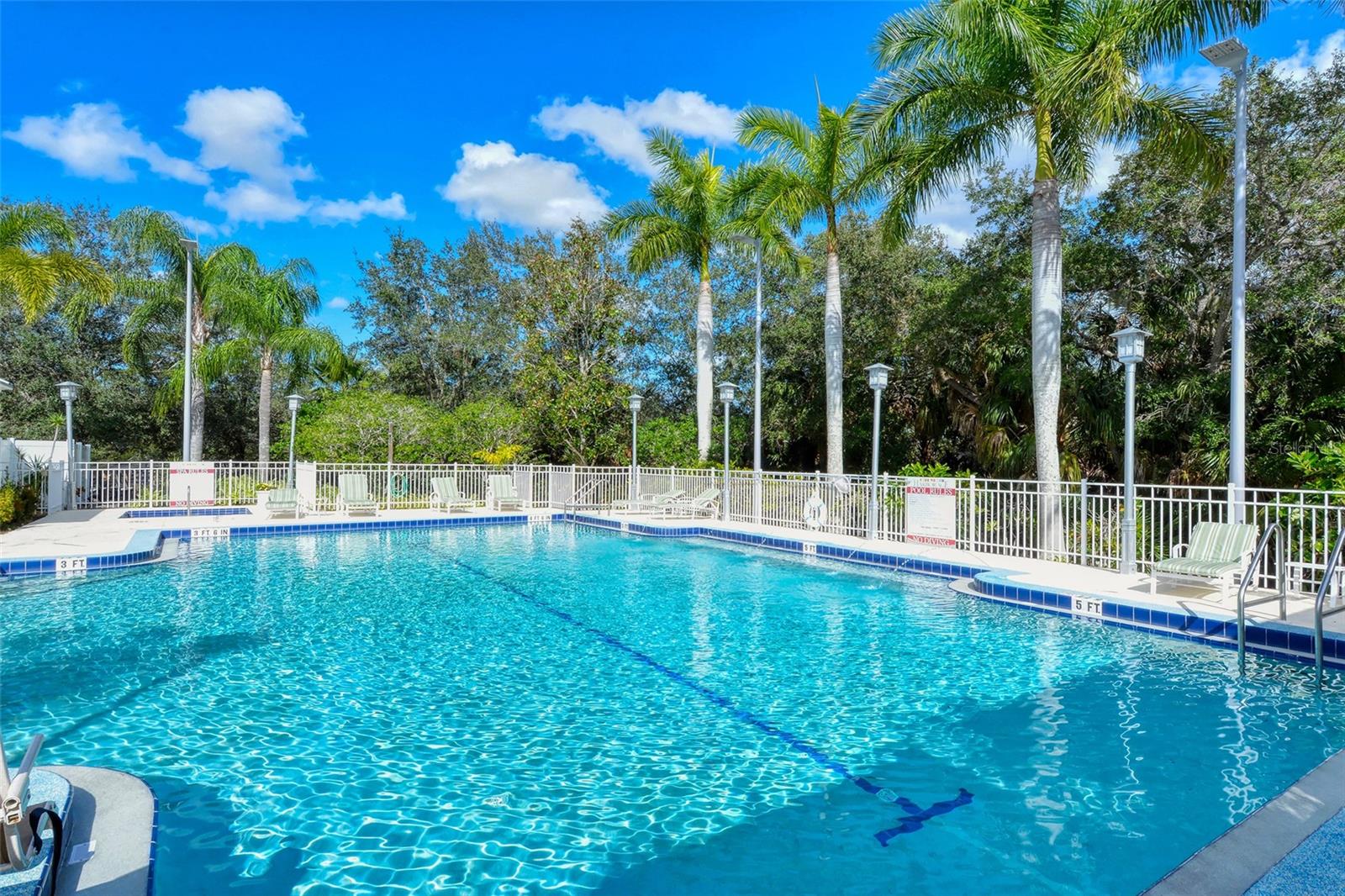 HARBORAGE ON BRADEN RIVER I PH III - Residential Lease