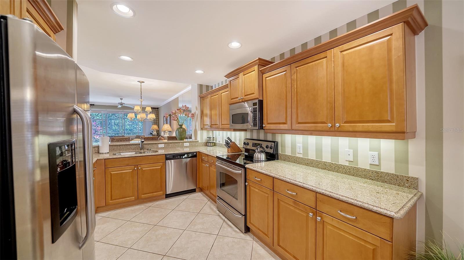 HARBORAGE ON BRADEN RIVER I PH III - Residential Lease