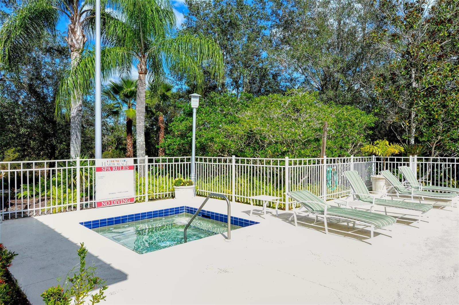 HARBORAGE ON BRADEN RIVER I PH III - Residential Lease