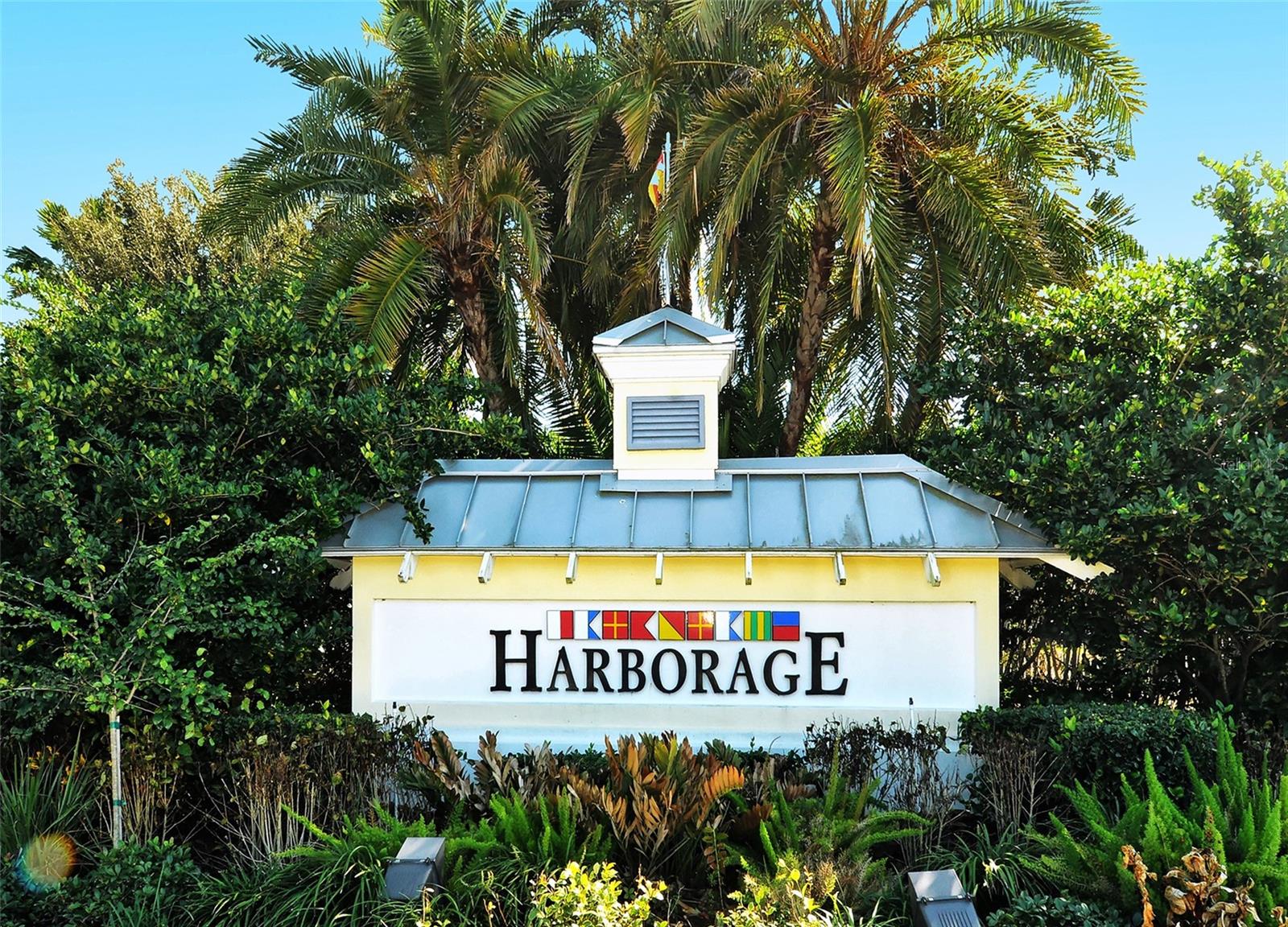 HARBORAGE ON BRADEN RIVER I PH III - Residential Lease