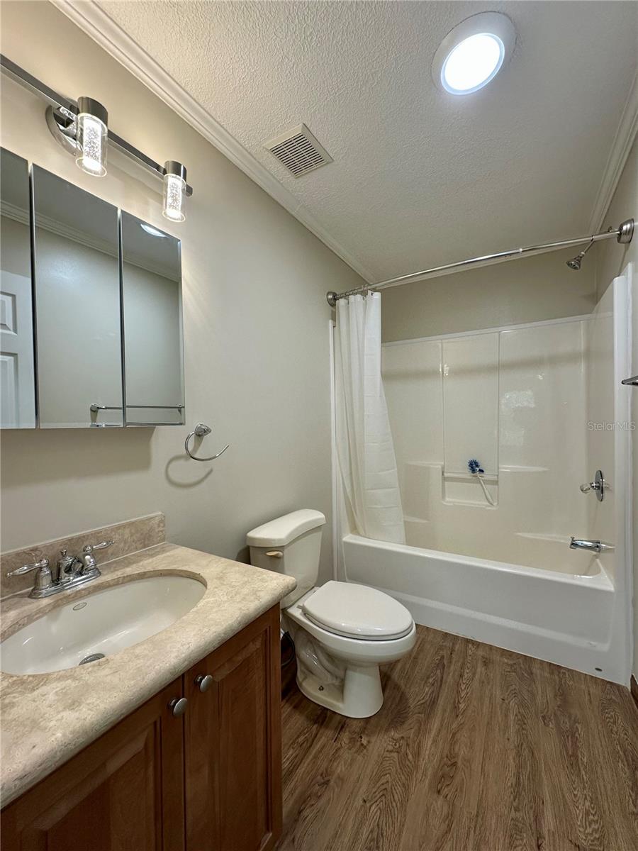 LAKE TROPICANA RANCHETTES 04 - Residential