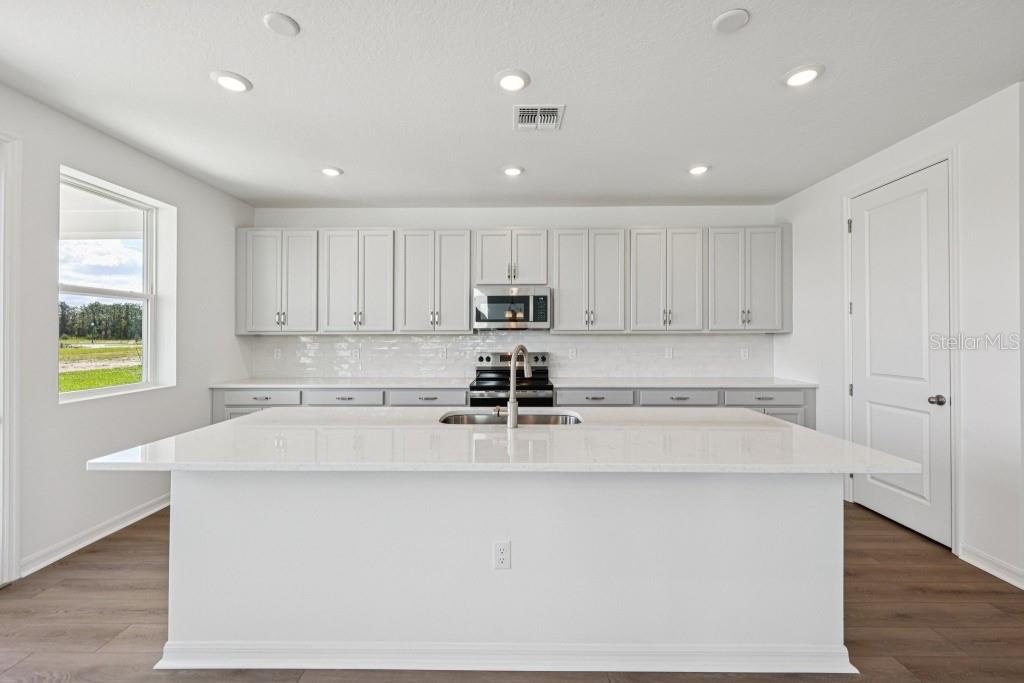 TRAILSIDE - Residential