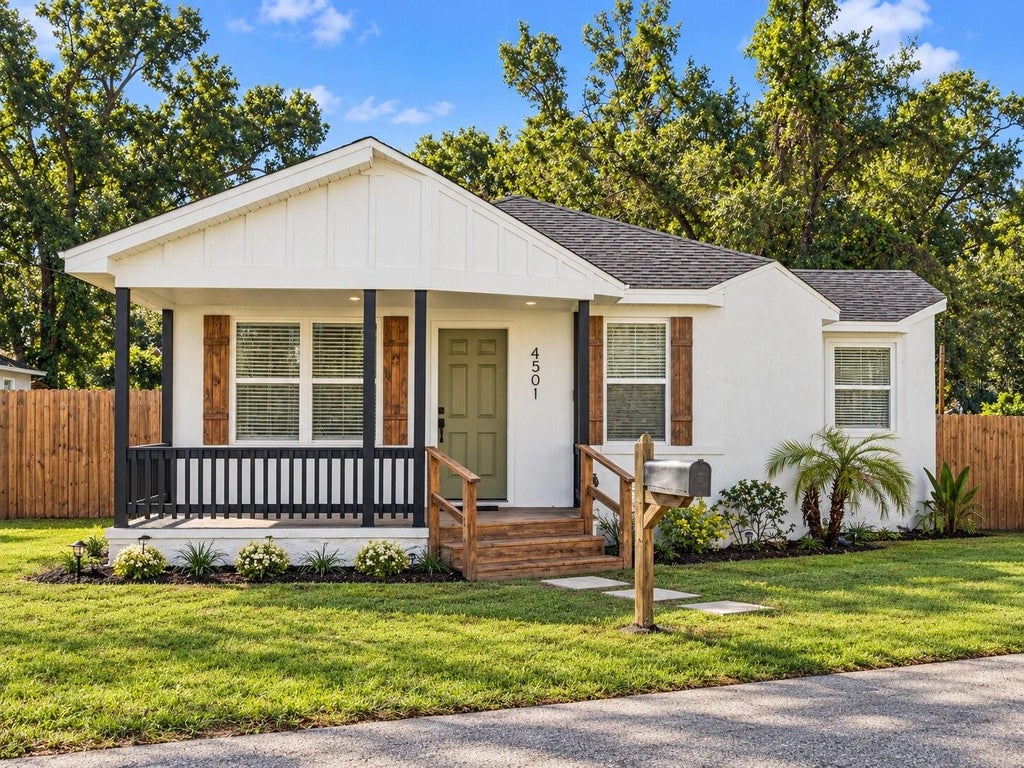 Photo of 4501 E 14th Avenue, Tampa, FL 33605 (MLS # TB8558434)