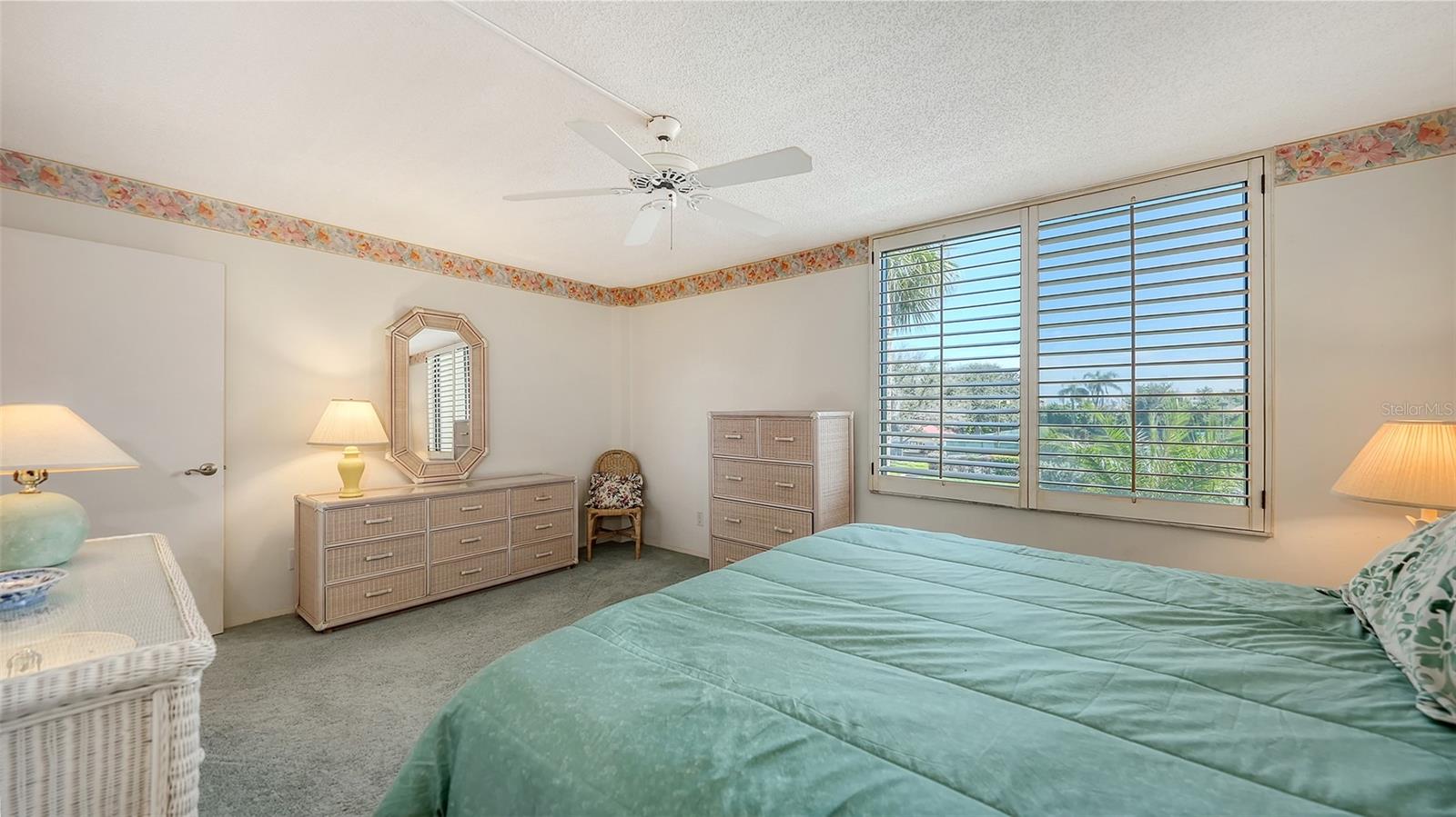 SEAPLACE III - Residential