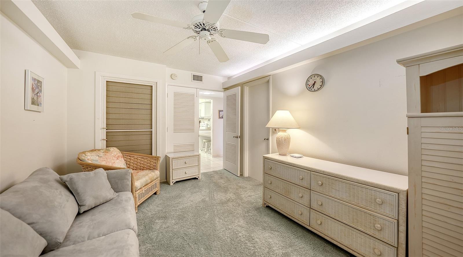 SEAPLACE III - Residential