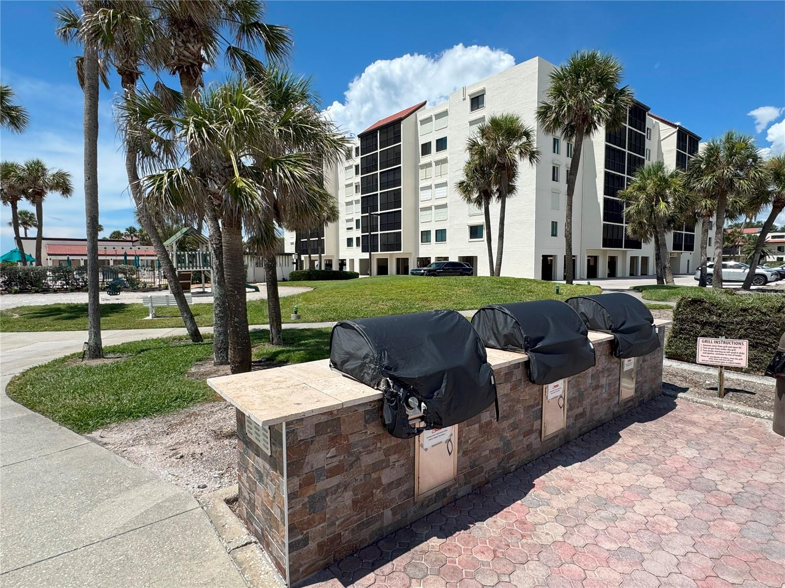 SEAPLACE III - Residential