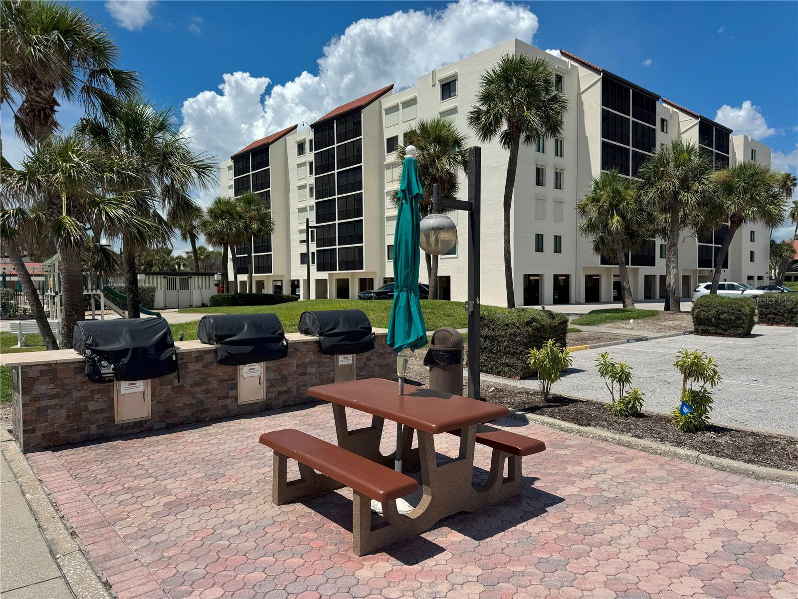 SEAPLACE III - Residential
