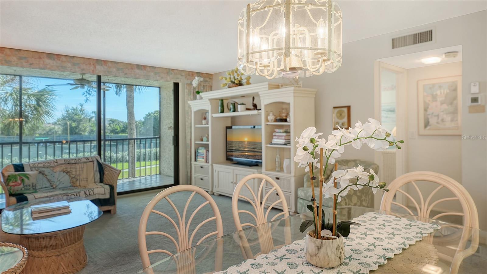 SEAPLACE III - Residential