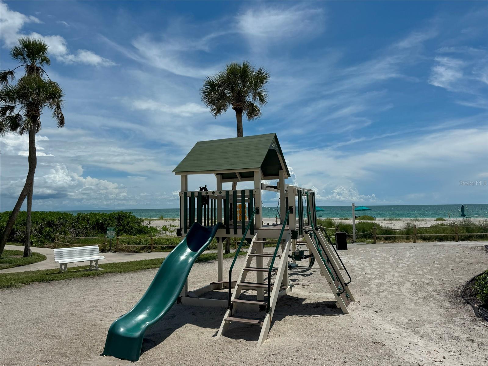 SEAPLACE III - Residential