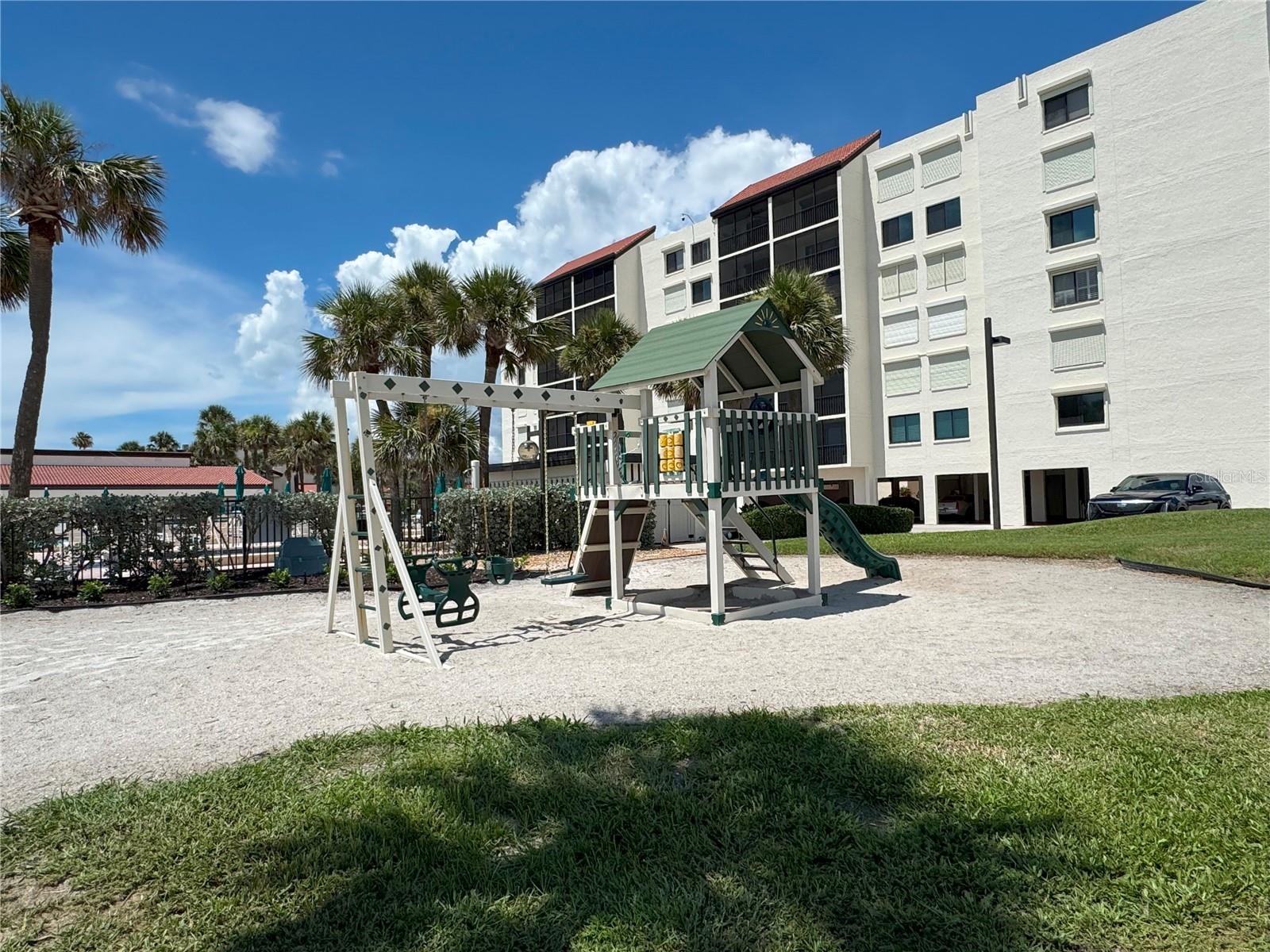 SEAPLACE III - Residential
