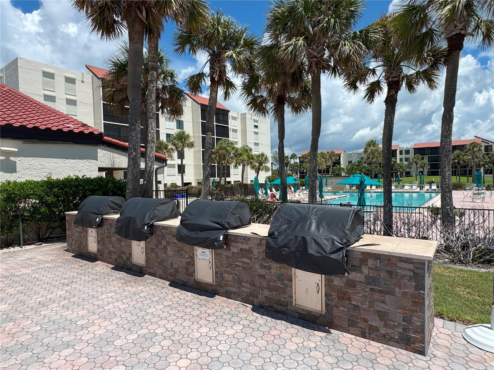 SEAPLACE III - Residential