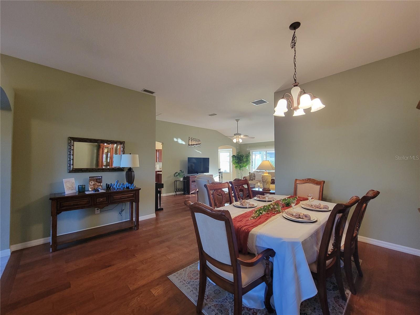 2304 JONESBURY RUN