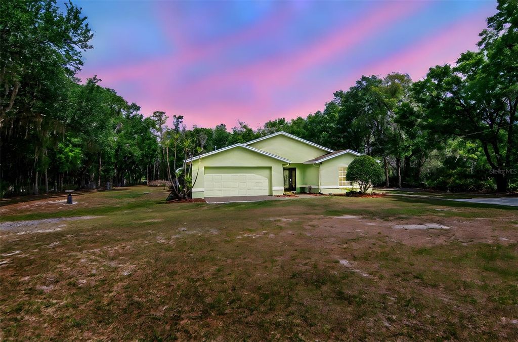 Photo of 5400 Bruton Road, Plant City, FL 33565 (MLS # TB8494091)