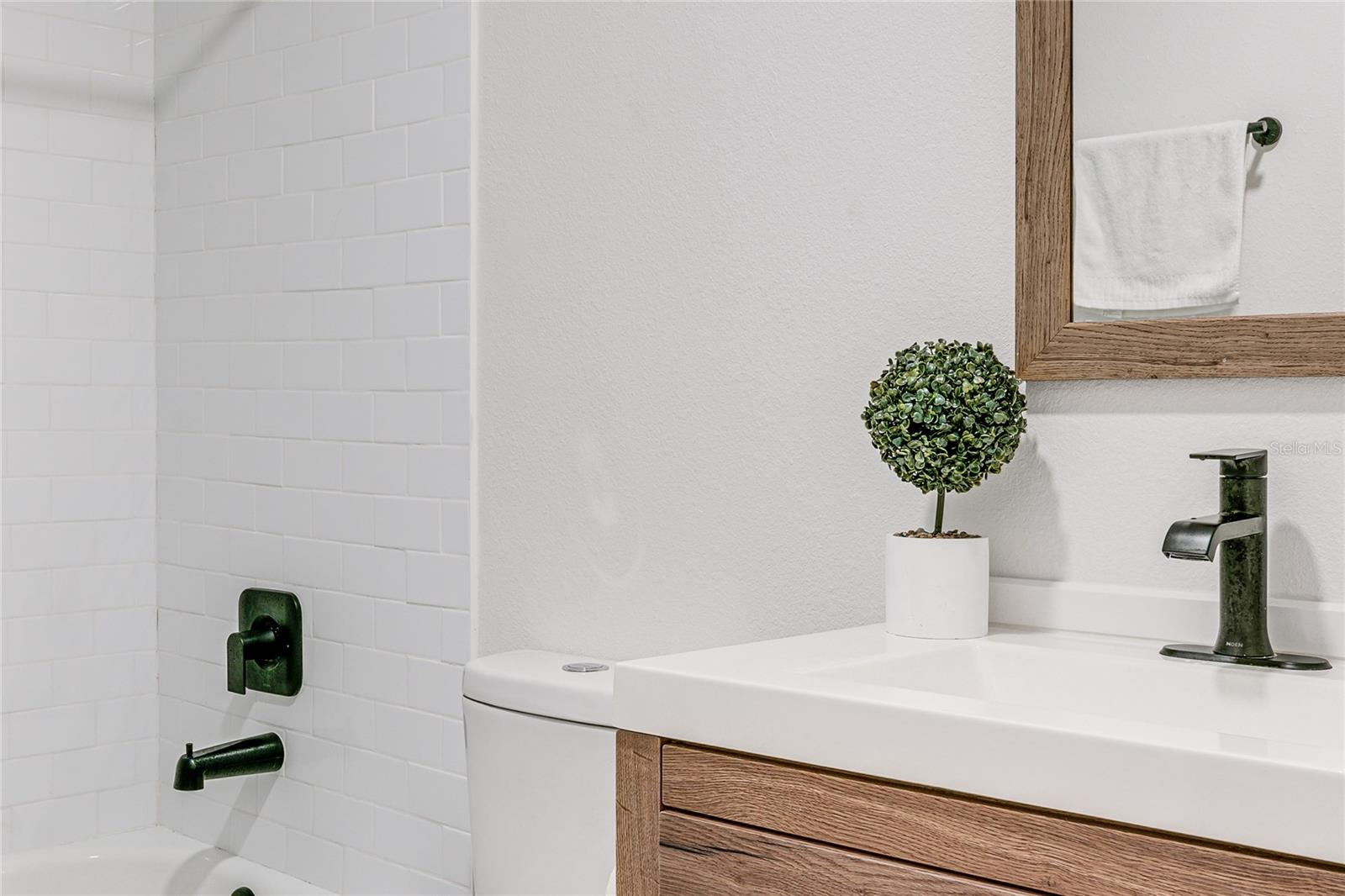 GULF SIDE ACRES - Residential