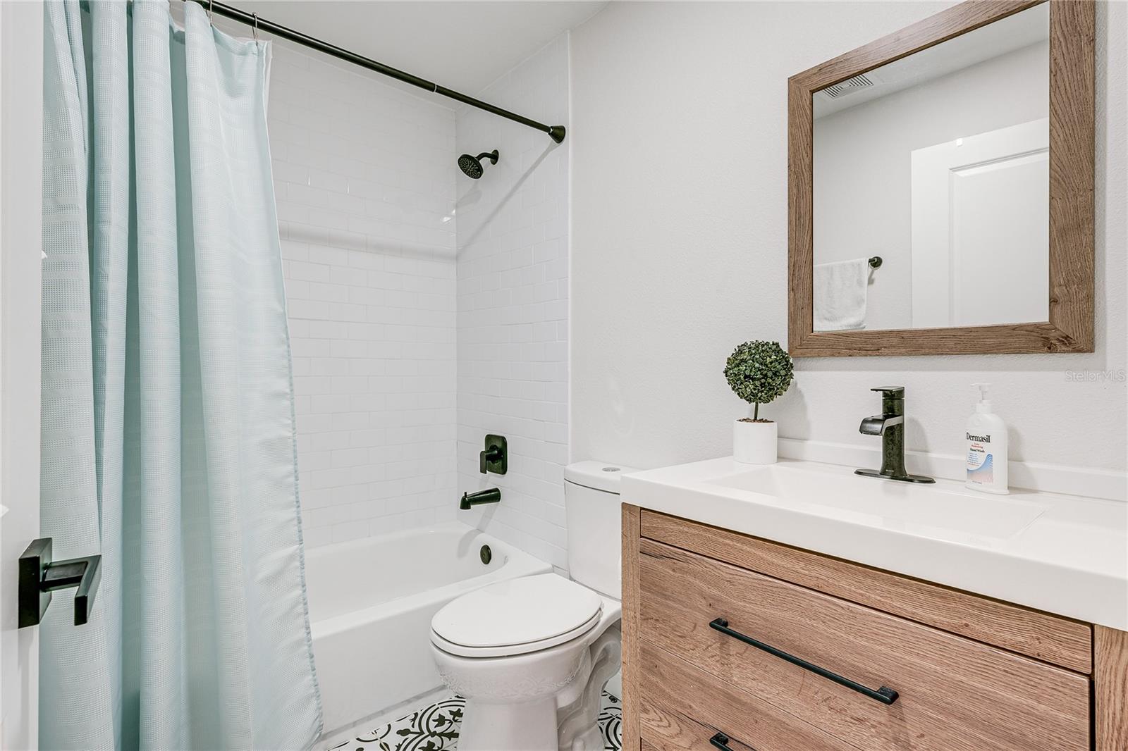 GULF SIDE ACRES - Residential