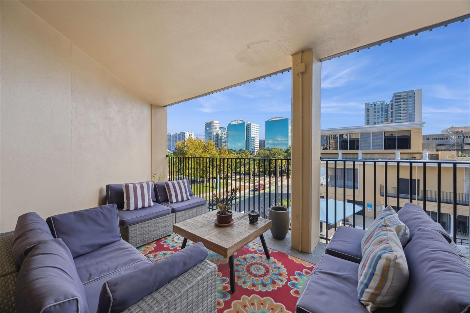 METROPOLITAN/LK EOLA - Residential