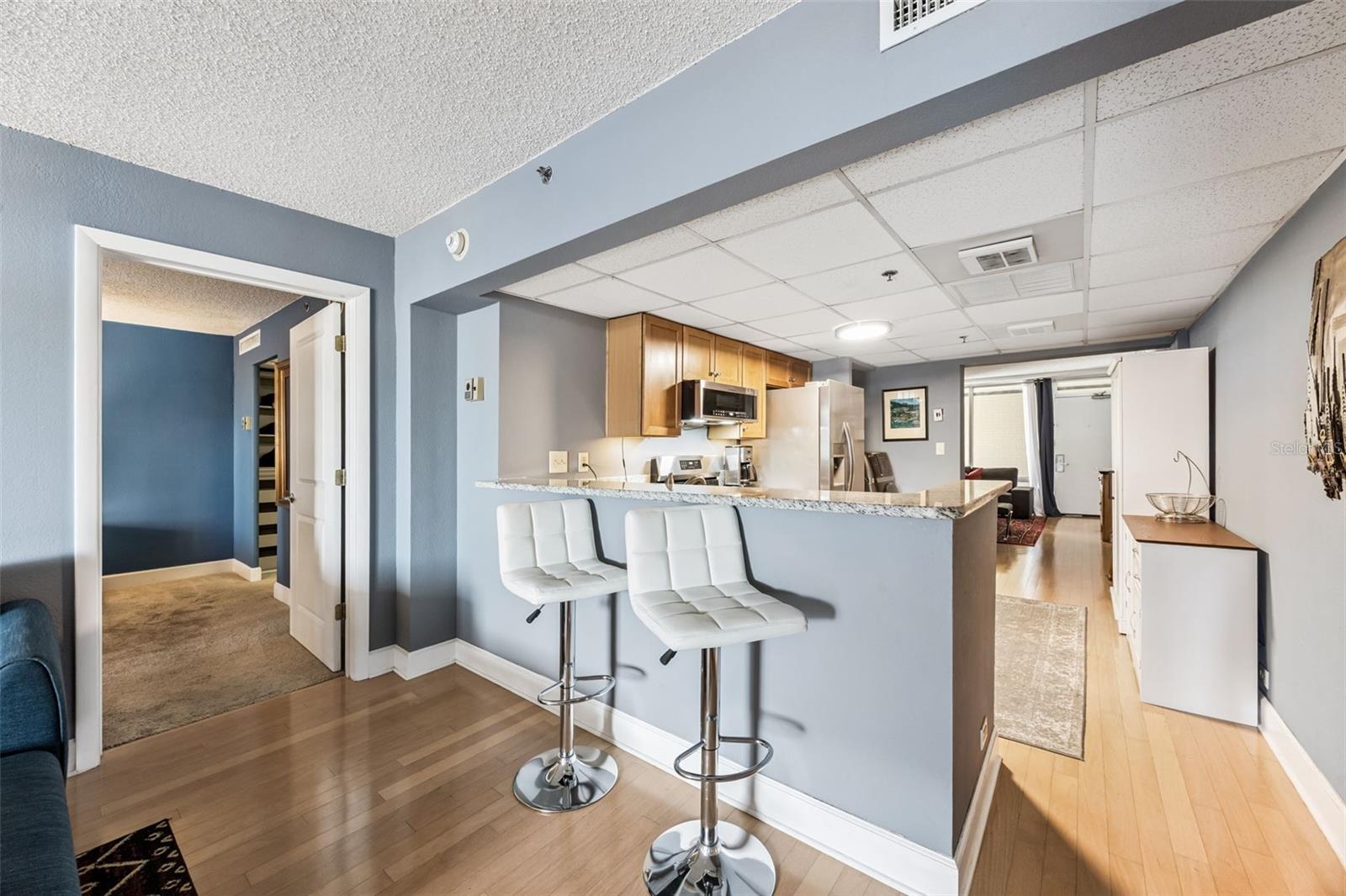 METROPOLITAN/LK EOLA - Residential