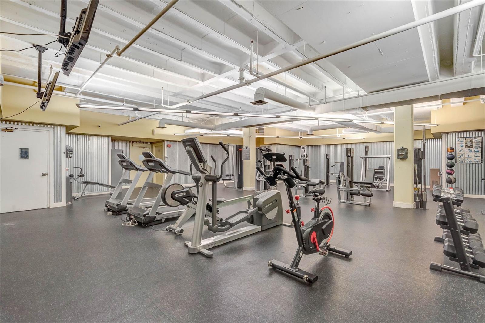 METROPOLITAN/LK EOLA - Residential