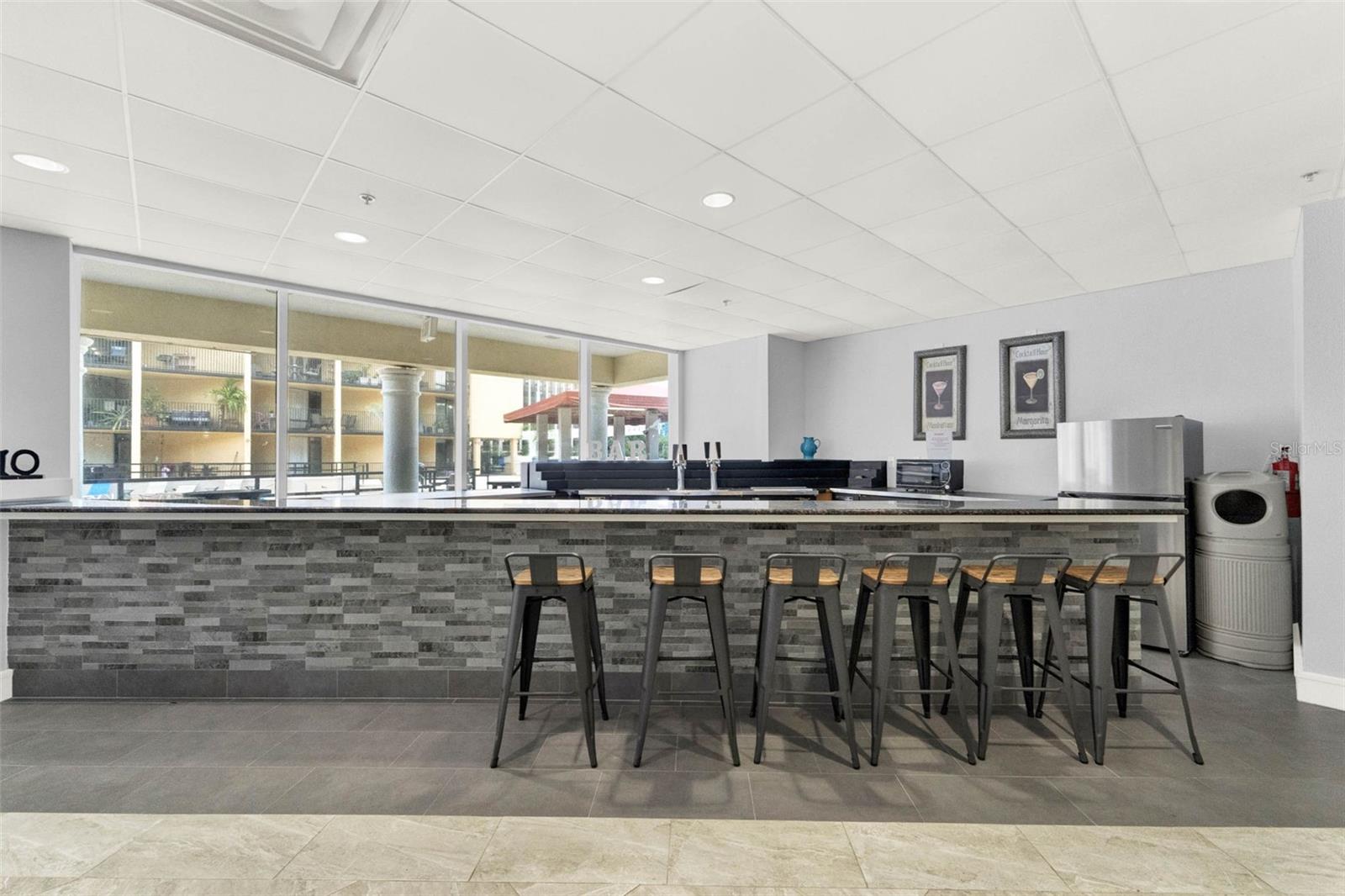 METROPOLITAN/LK EOLA - Residential