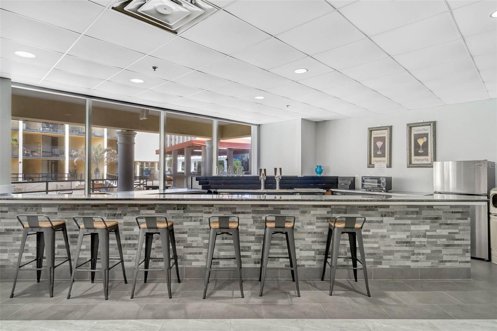 METROPOLITAN/LK EOLA - Residential