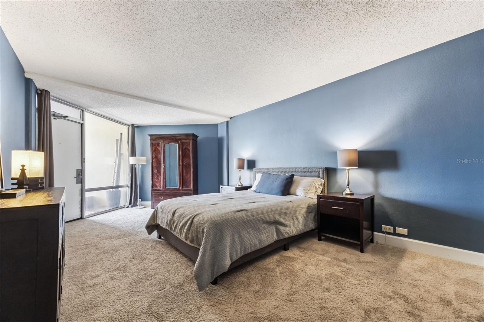 151 E WASHINGTON STREET 518