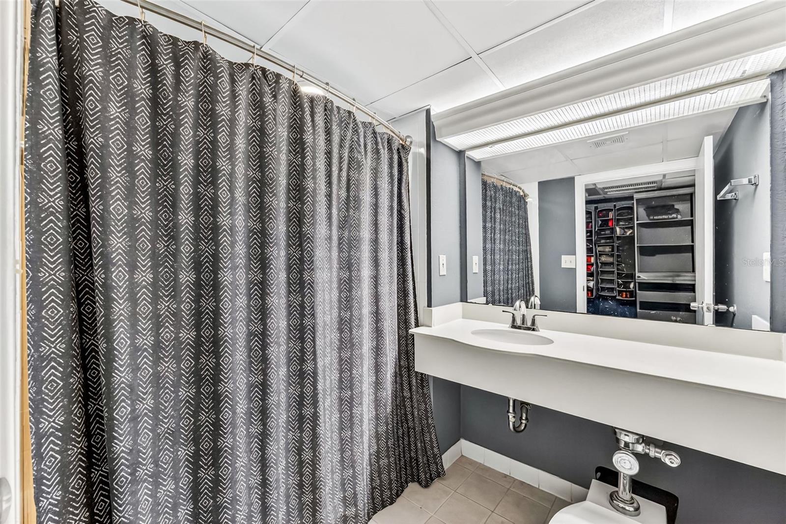 METROPOLITAN/LK EOLA - Residential