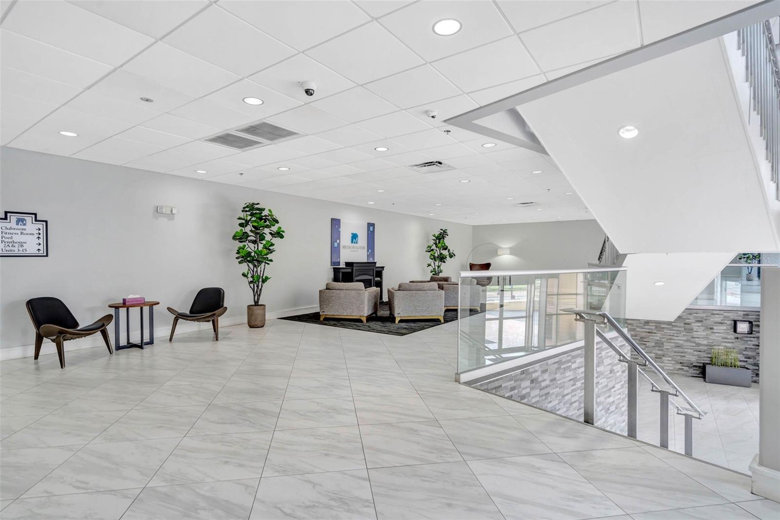 METROPOLITAN/LK EOLA - Residential