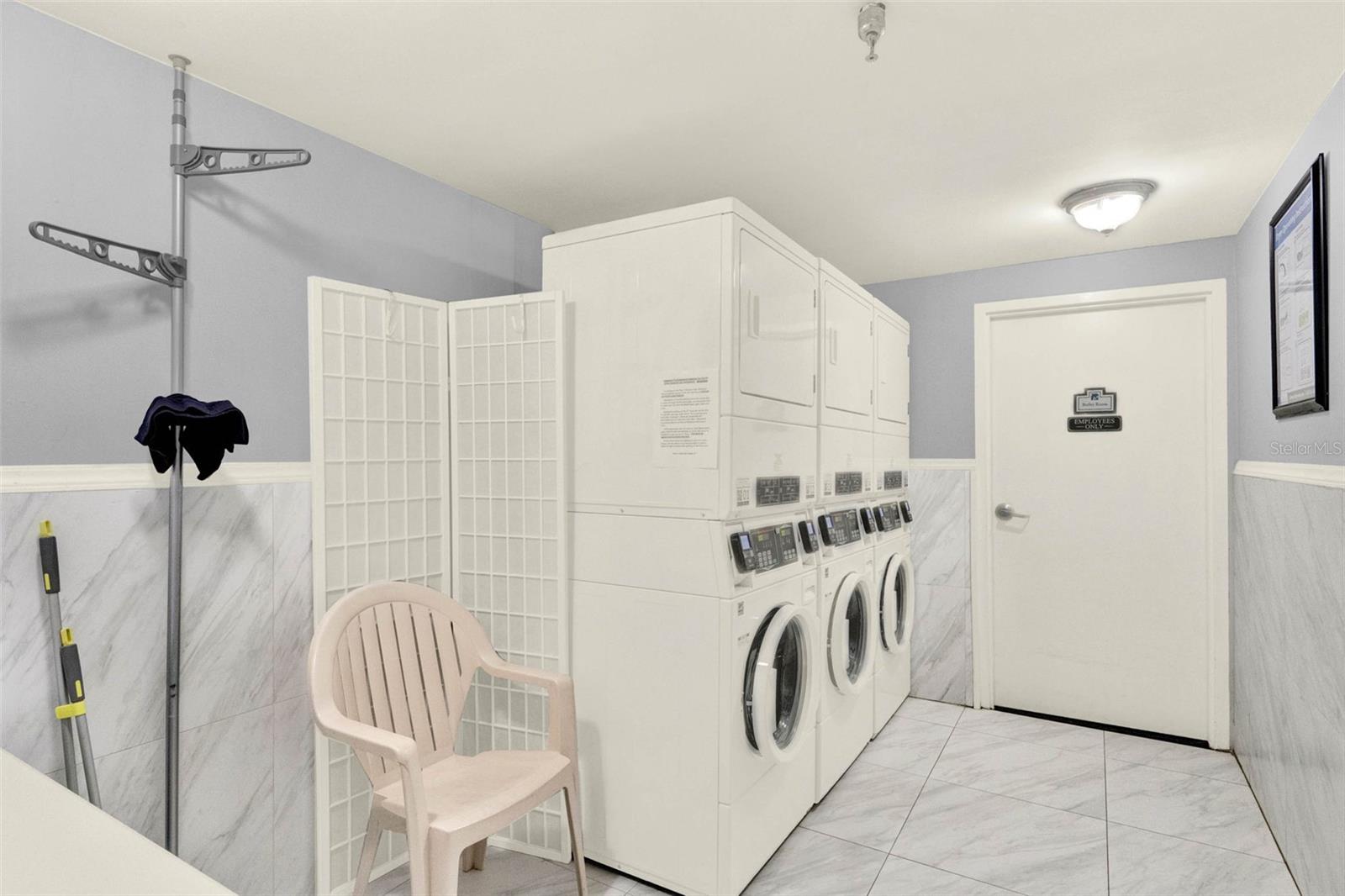 METROPOLITAN/LK EOLA - Residential