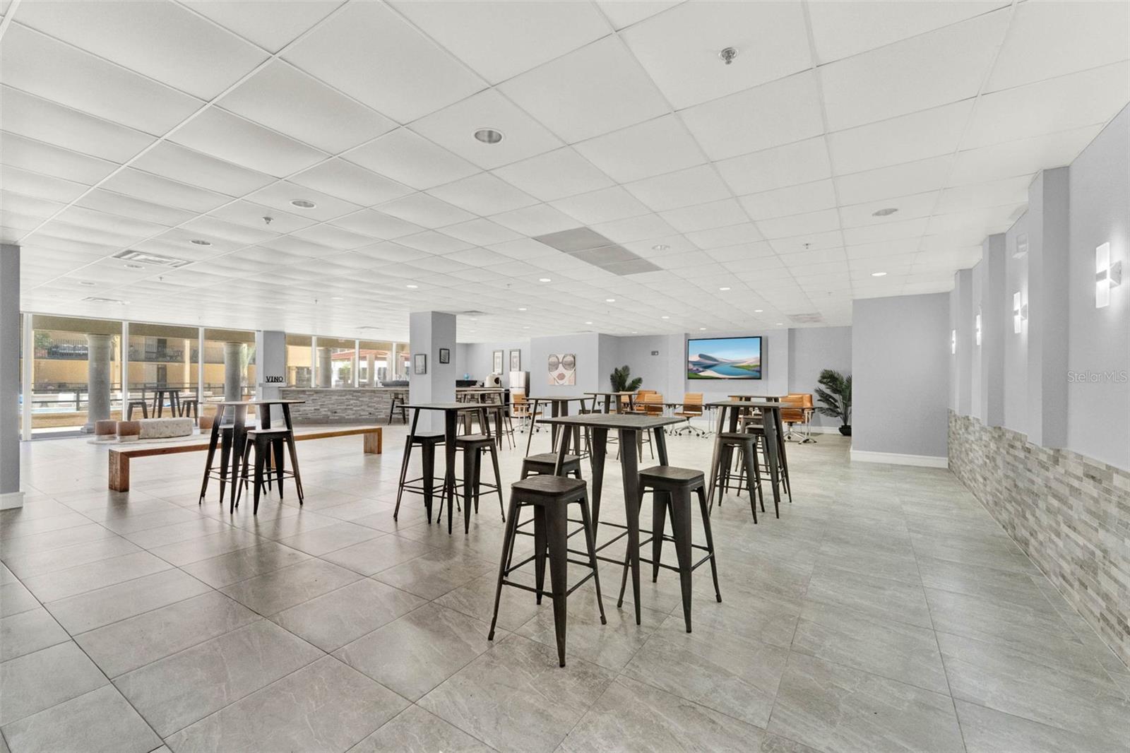 METROPOLITAN/LK EOLA - Residential